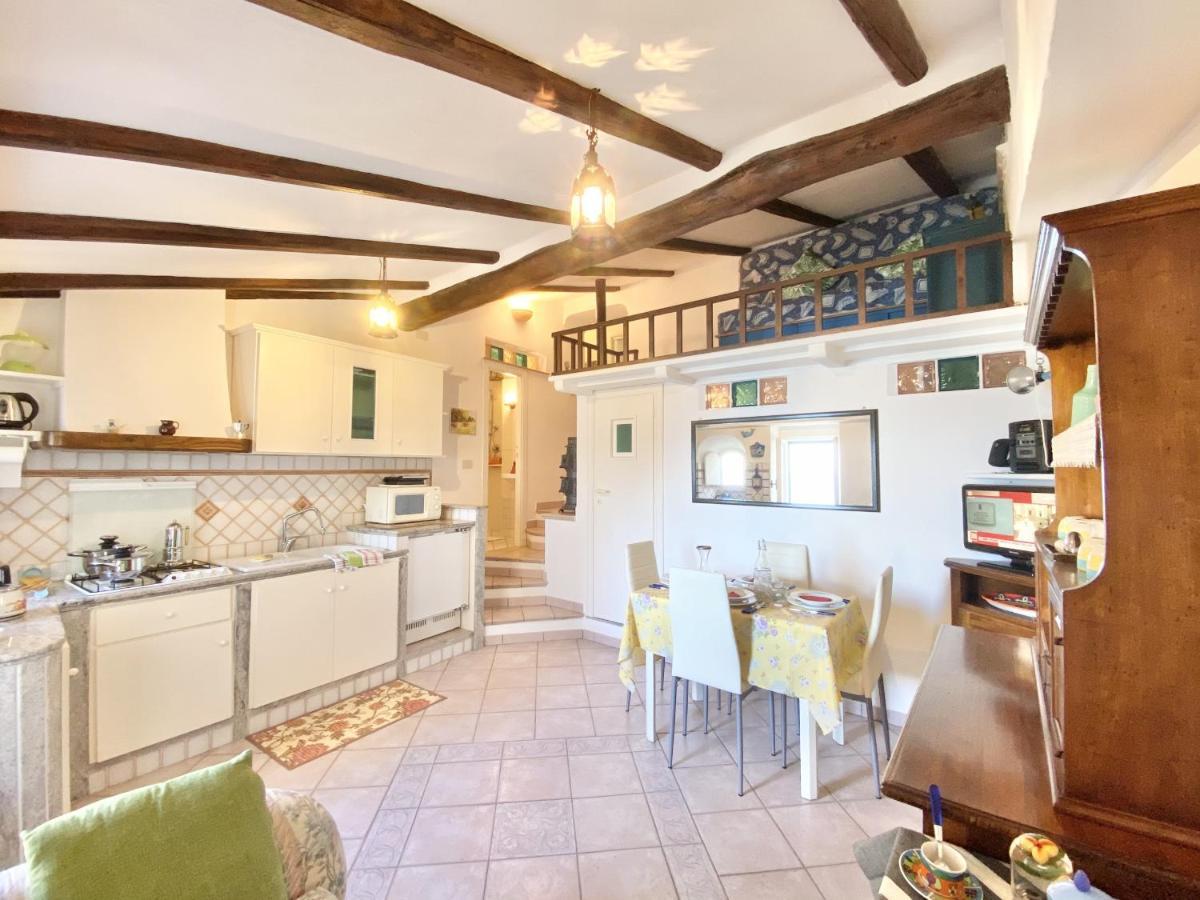 holidaycasa Gio - in centro vista mare Sperlonga Esterno foto